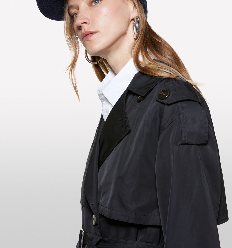 Schwarzer Trenchcoat mit bequemer Passform und Gürtel - trenchcoats und regenjacken für damen - Schwarz | Sisley image number 4